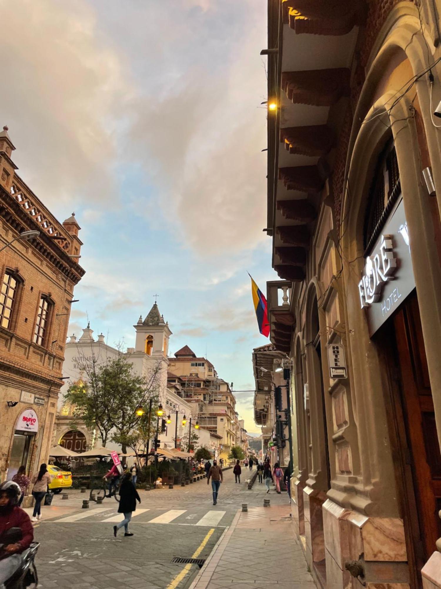 Flore Hotel Boutique Cuenca Eksteriør bilde